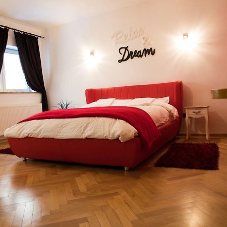 Luky10 Apartment Brasov Exterior photo